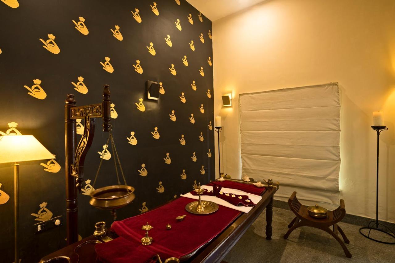 ザ ヘリテージ マドゥライ ホテル エクステリア 写真 Ayurvedic treatment room